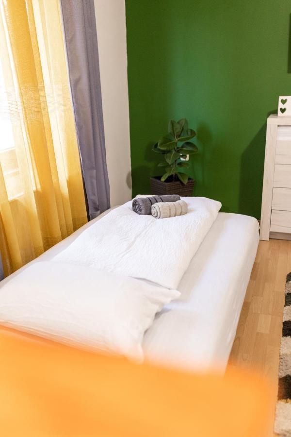 Studio Apartman Planb, Self Check In Osijek Exteriör bild