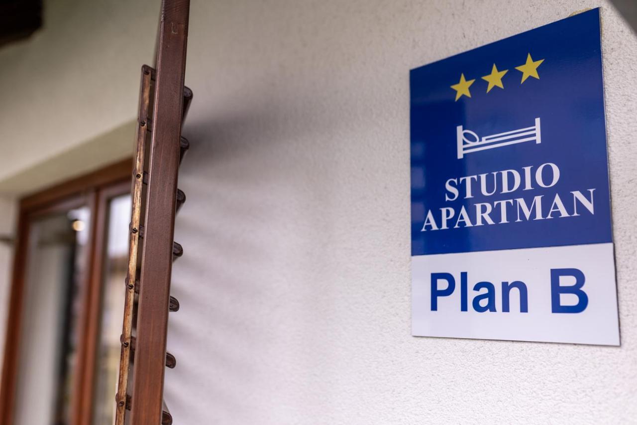 Studio Apartman Planb, Self Check In Osijek Exteriör bild